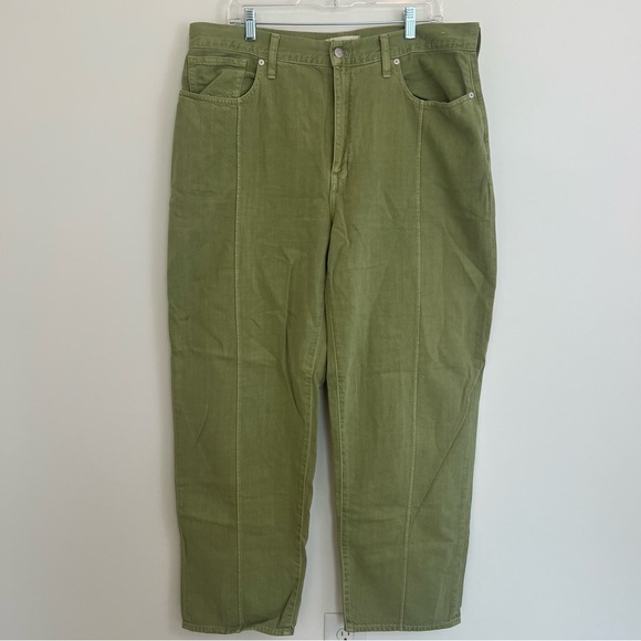 Green High-Waisted Straight Leg Jeans - Picture 1 of 11